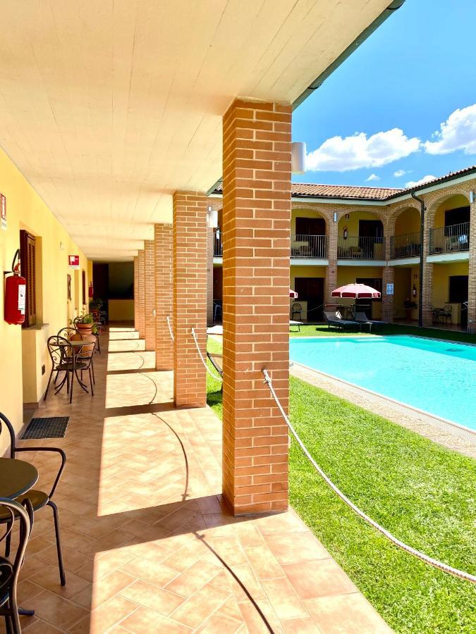 פונטבלנדה Hotel Ristorante Le Querciolaie Dei Ricci מראה חיצוני תמונה