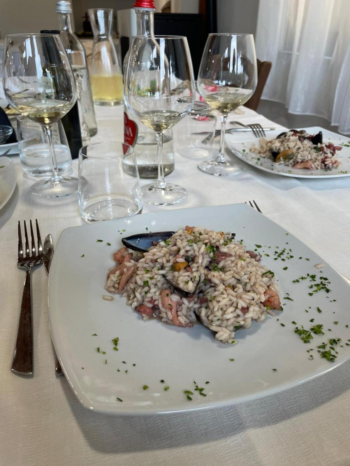 פונטבלנדה Hotel Ristorante Le Querciolaie Dei Ricci מראה חיצוני תמונה