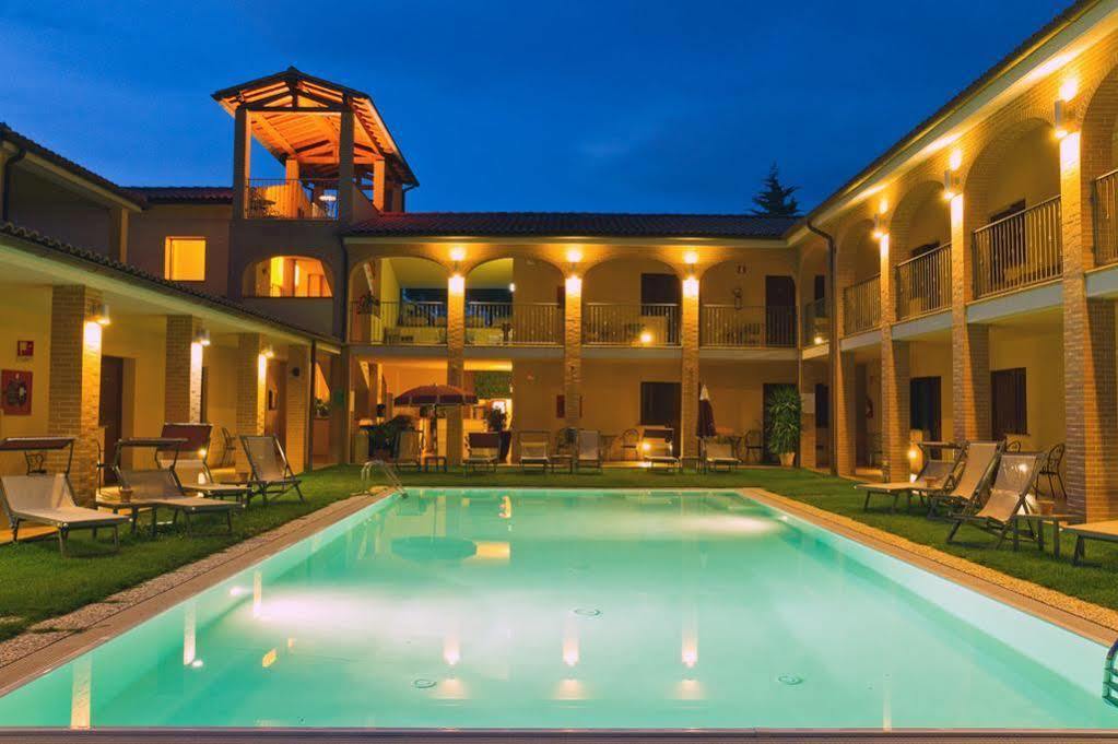 פונטבלנדה Hotel Ristorante Le Querciolaie Dei Ricci מראה חיצוני תמונה