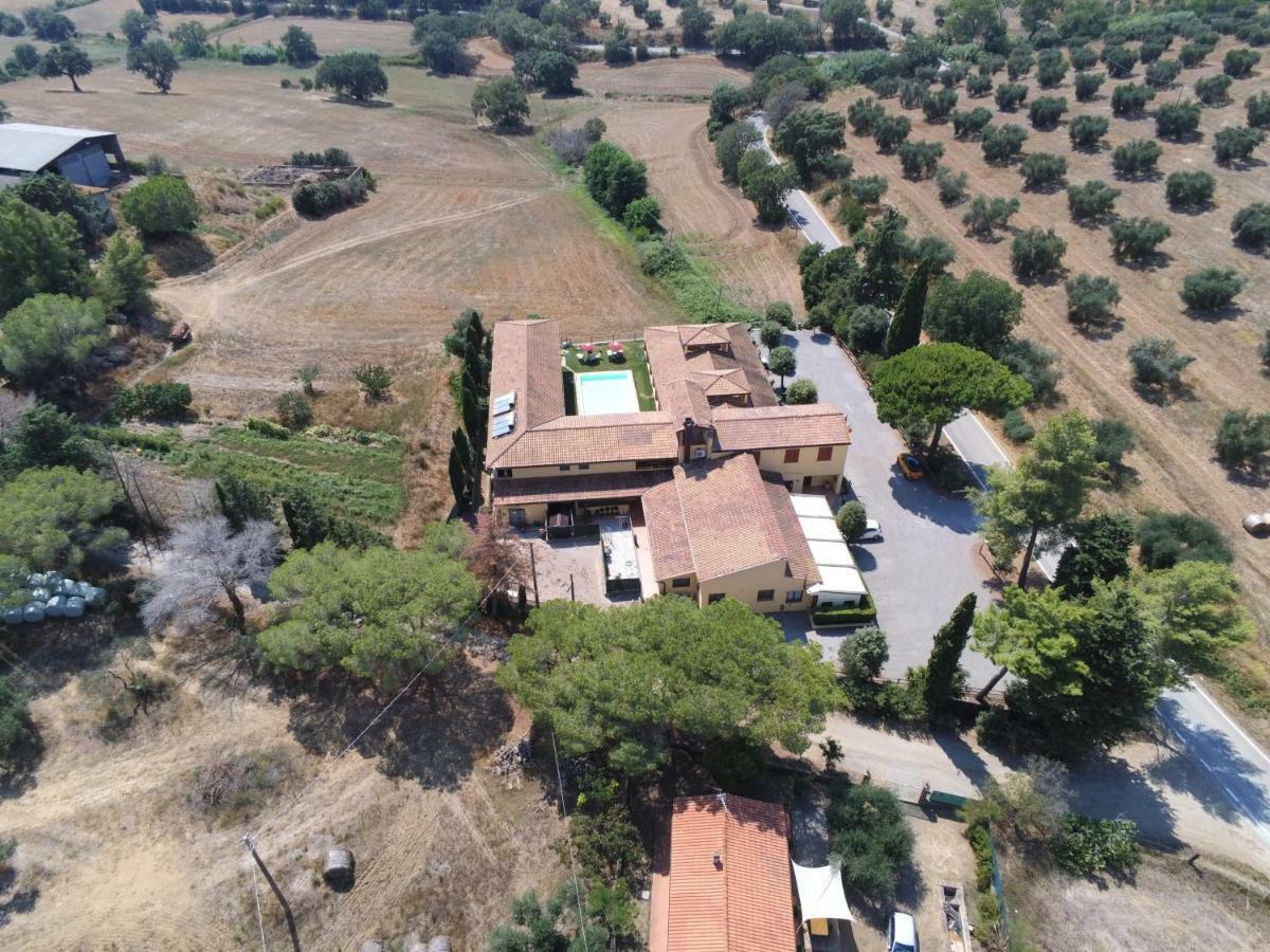 פונטבלנדה Hotel Ristorante Le Querciolaie Dei Ricci מראה חיצוני תמונה
