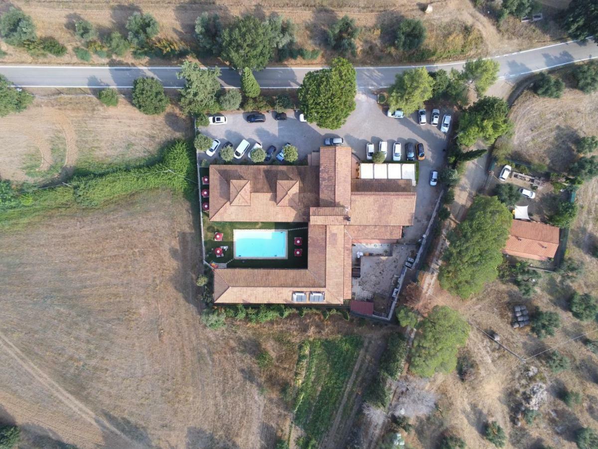 פונטבלנדה Hotel Ristorante Le Querciolaie Dei Ricci מראה חיצוני תמונה